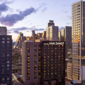Hotel_van_zandt_1