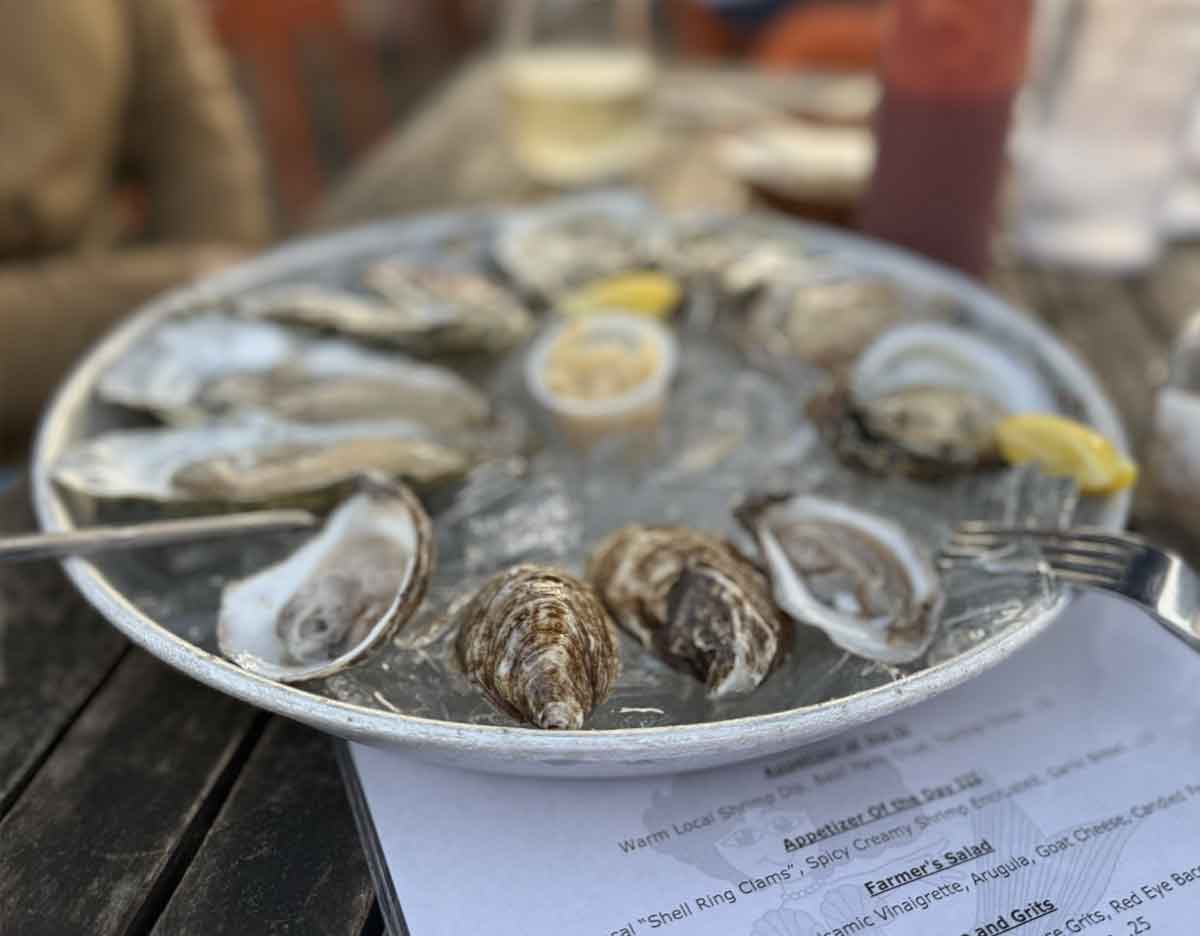 Hudson's Seafood House on the Docks Dog-Friendly Restaurant