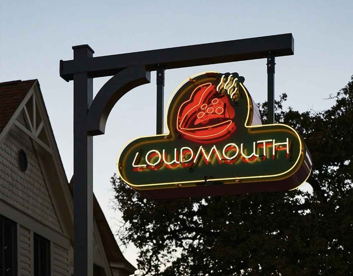 Loudmouth Pizza Austin Texas Dog-Friendly Restaurant Patio