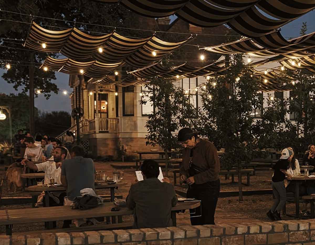 Loudmouth Pizza Austin Texas Dog-Friendly Restaurant and Patio