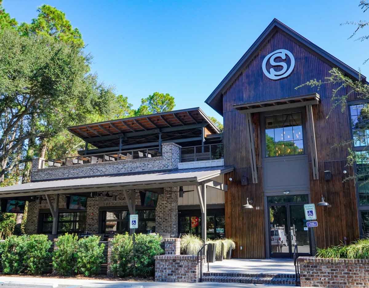 Smokehouse BBQ Hilton Head South Carolina Dog-Friendly Restaurant and Patio