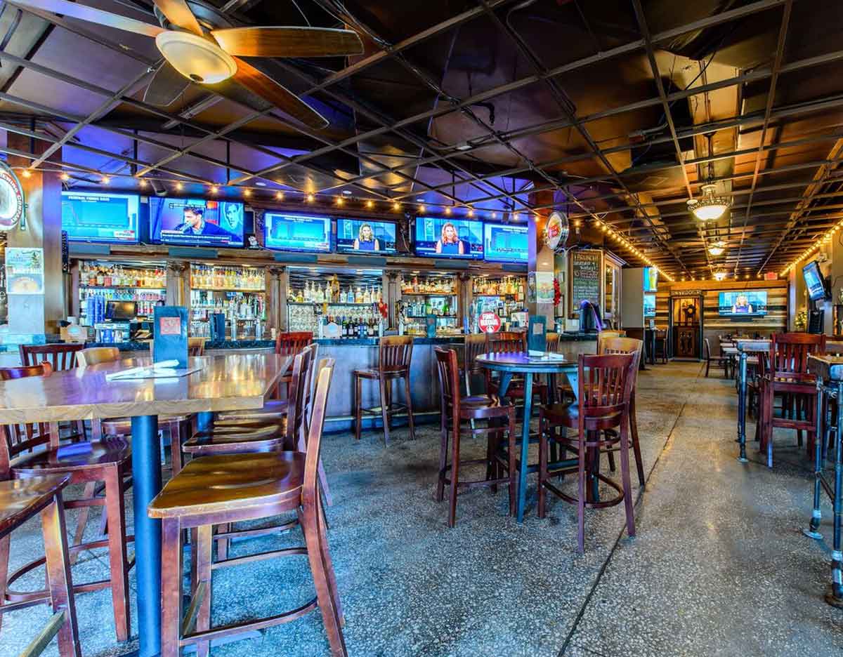 Teak Neighborhood Grill Orlando Florida Dog-Friendly Restaurant