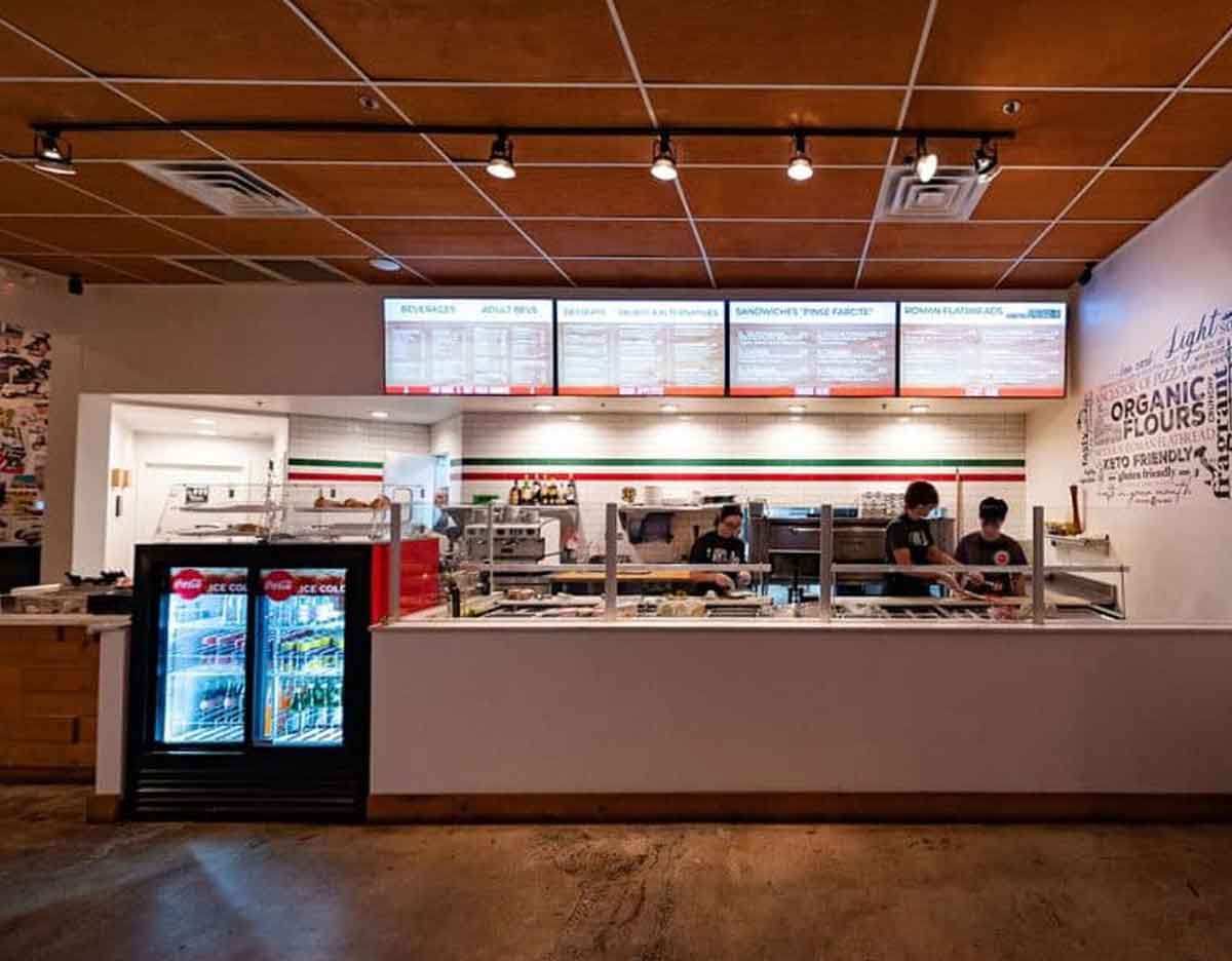 Vespa Italian Cafe Sedona Arizona Dog-Friendly Restaurant and Patio