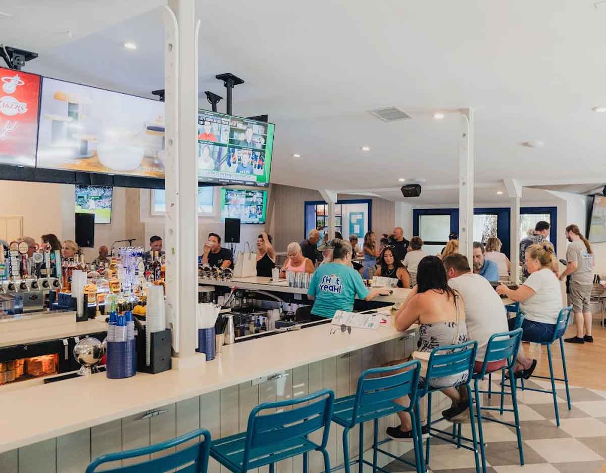 Zunzibar Hilton Head Dog-Friendly Restaurant and Patio
